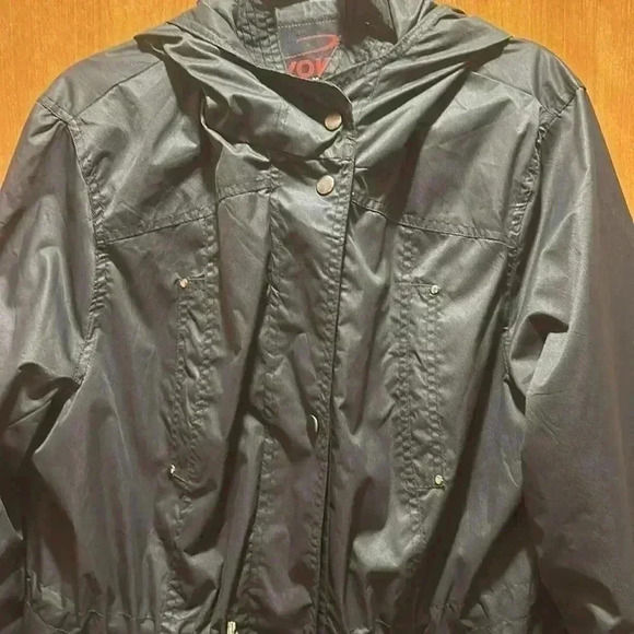 Yoki Rain coat. Size 1XL - Picture 2 of 10